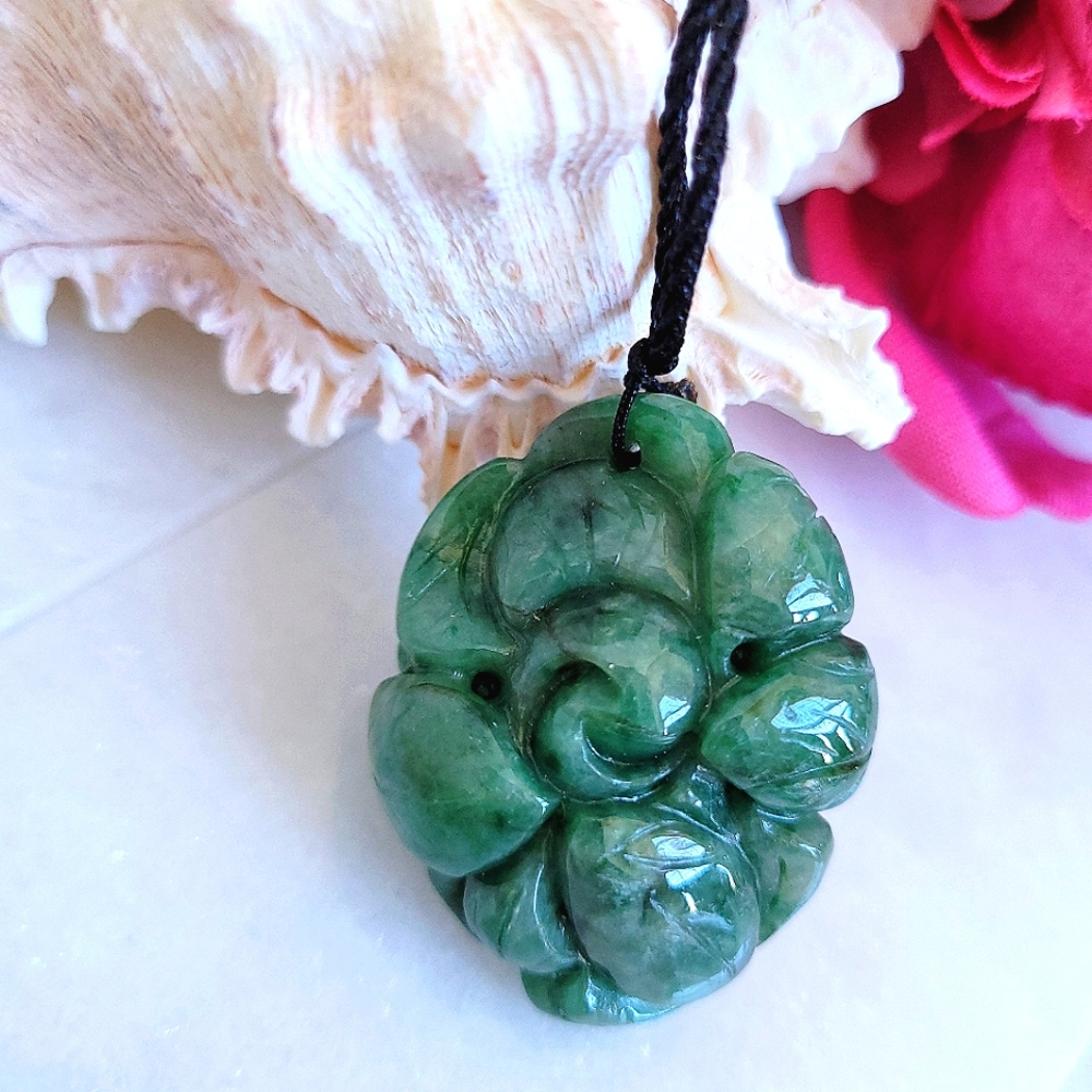 Certified Genuine Hand Carved Flower Jadeite Pendant Necklace NWT